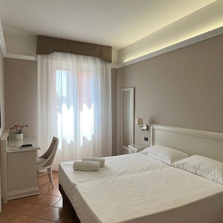 Hotel Aquila Кастельфранко-Эмилия Экстерьер фото
