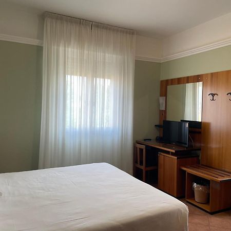 Hotel Aquila Кастельфранко-Эмилия Экстерьер фото