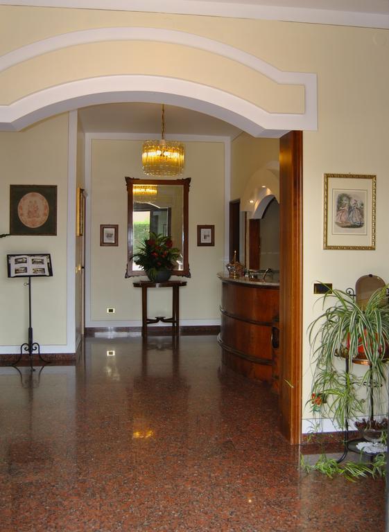 Hotel Aquila Кастельфранко-Эмилия Экстерьер фото