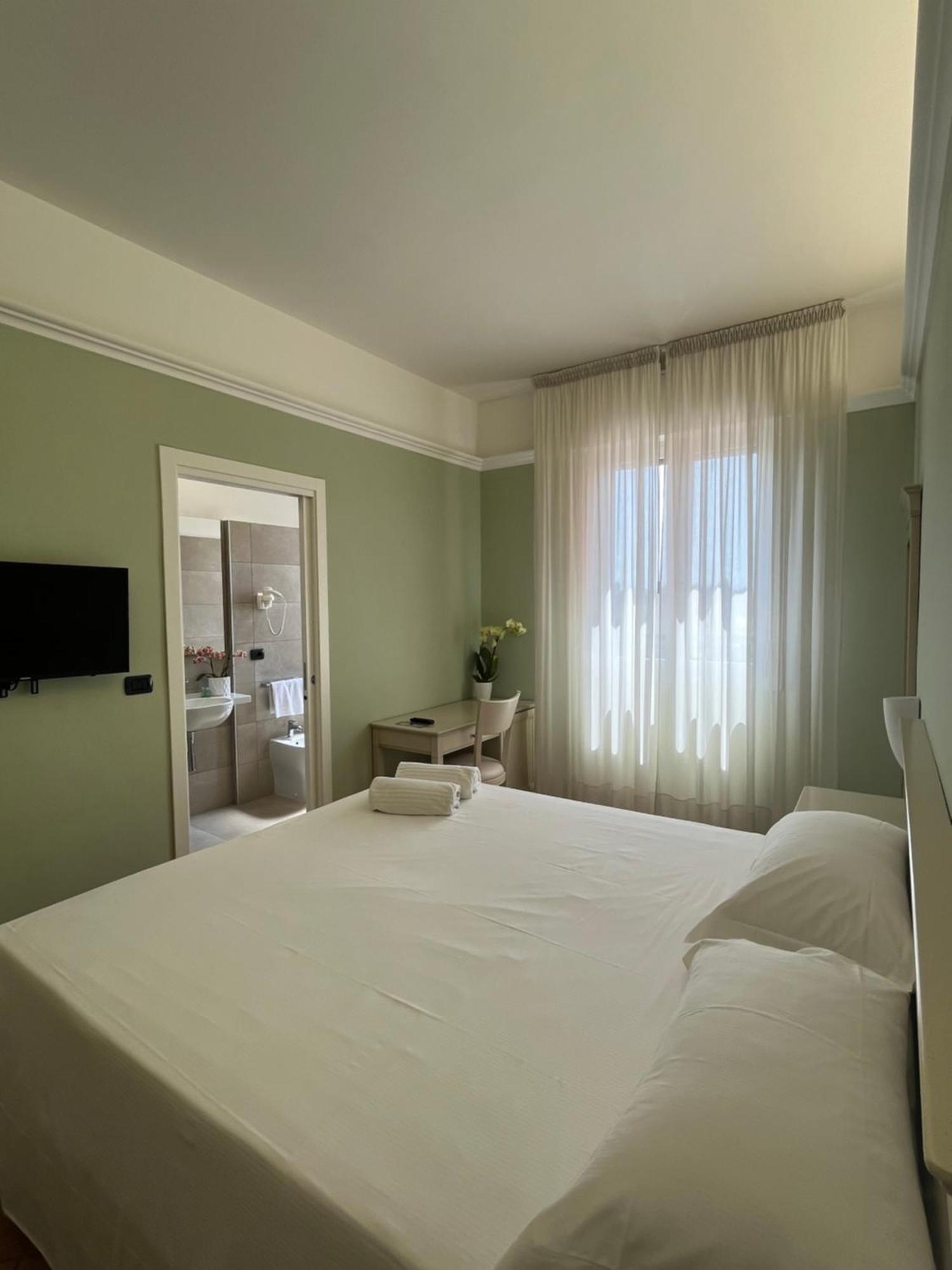 Hotel Aquila Кастельфранко-Эмилия Экстерьер фото