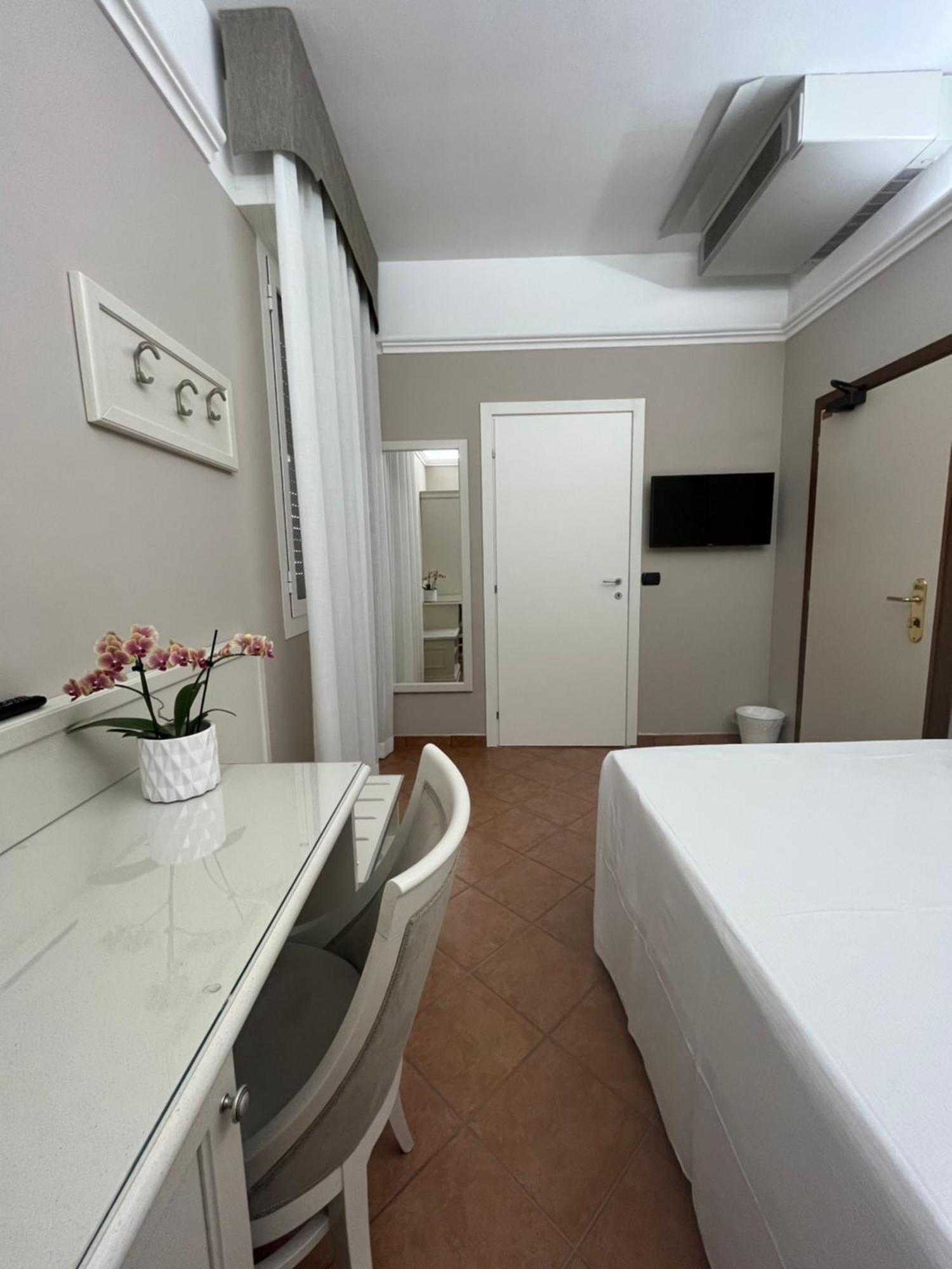 Hotel Aquila Кастельфранко-Эмилия Экстерьер фото
