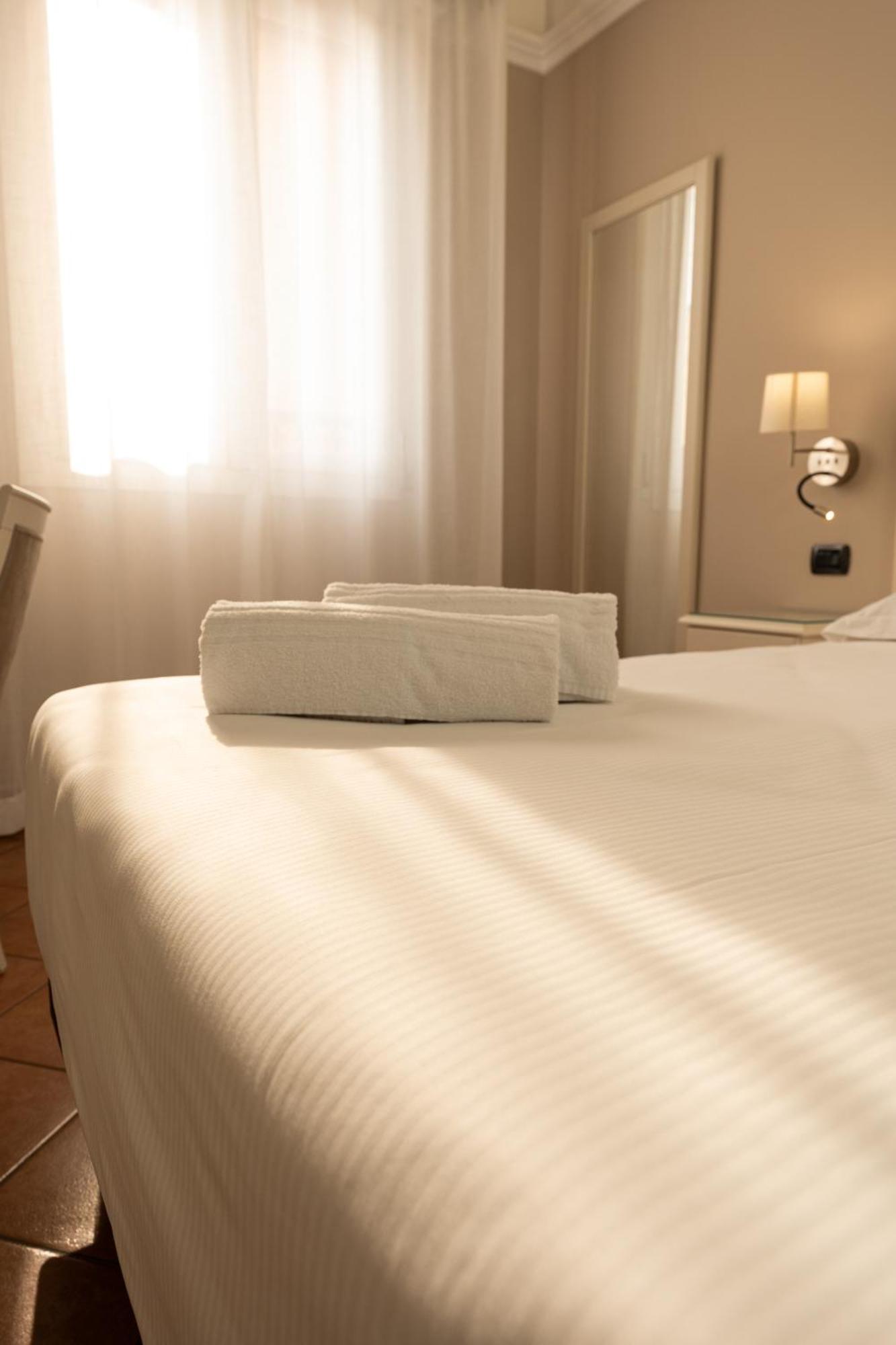 Hotel Aquila Кастельфранко-Эмилия Экстерьер фото